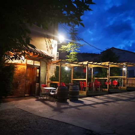 Hospedaje Rural Casa Parri Poveda de la Sierra エクステリア 写真