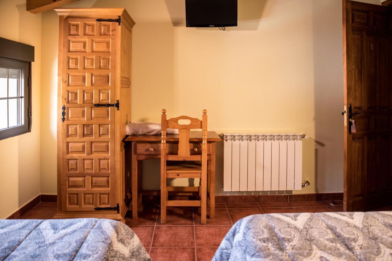 Hospedaje Rural Casa Parri Poveda de la Sierra エクステリア 写真