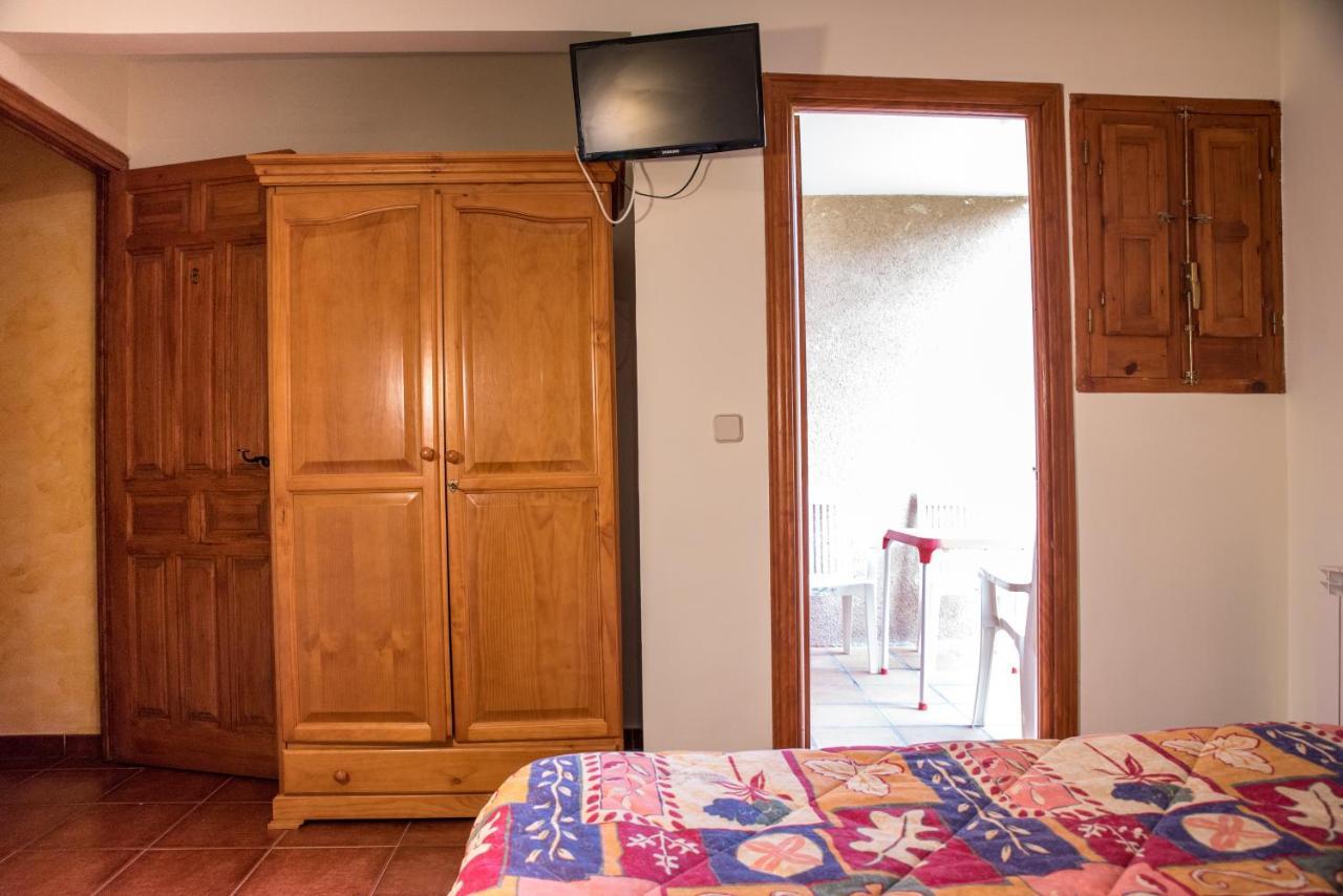 Hospedaje Rural Casa Parri Poveda de la Sierra エクステリア 写真
