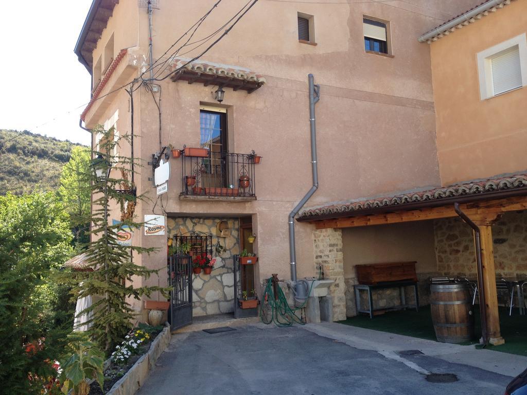 Hospedaje Rural Casa Parri Poveda de la Sierra エクステリア 写真